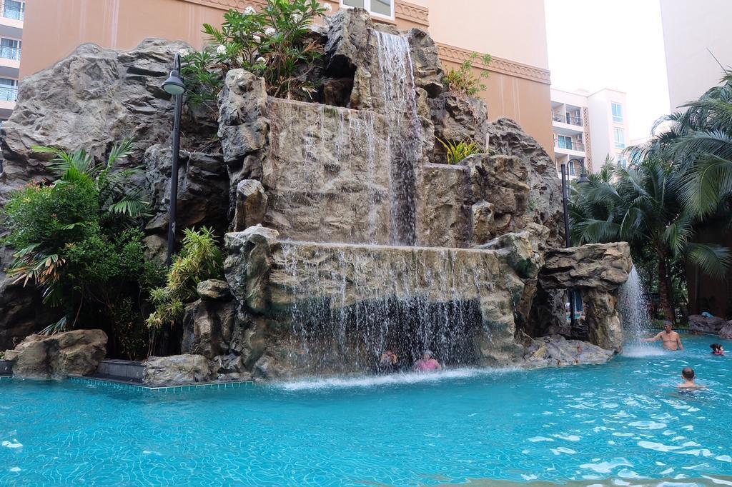 Atlantis Condo Resort Jomtian Pattaya Jomtien Beach Eksteriør billede